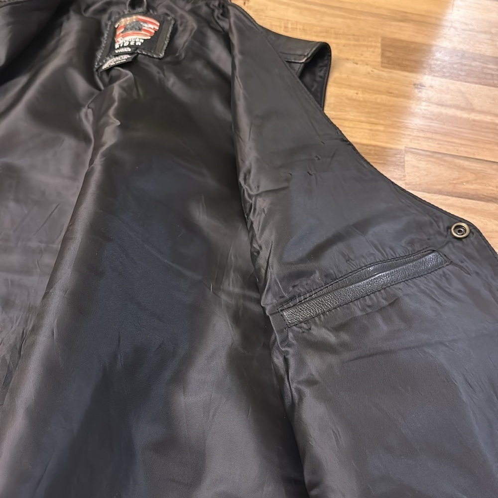 AMERICAN RIDER leather vest - Picture 10 of 10